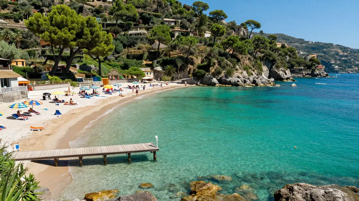 Paraggi Beach