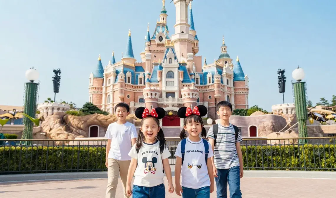 disneyland itinerary for families