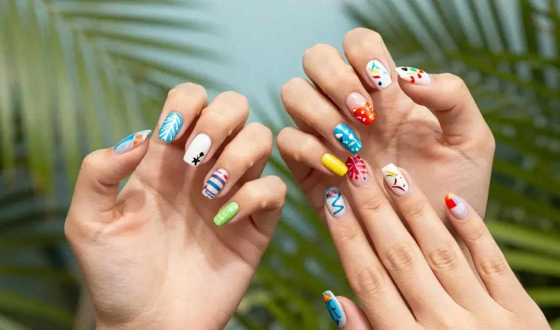 nail designs for summer beach vibe